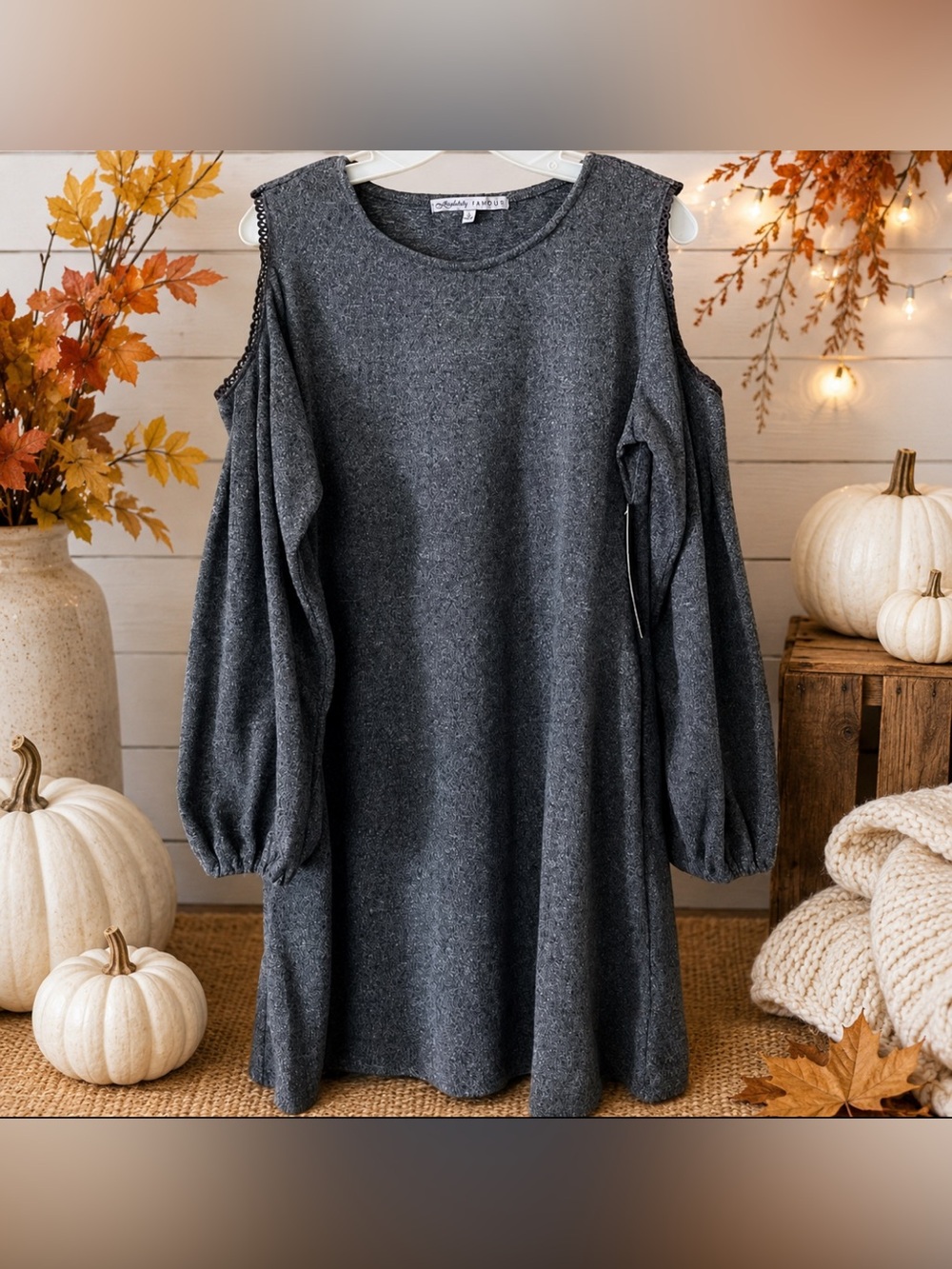 Absolutely Famous Gray Cold Shoulder Dress/Knee Length/ HAS POCKETS! Large/ NWT!